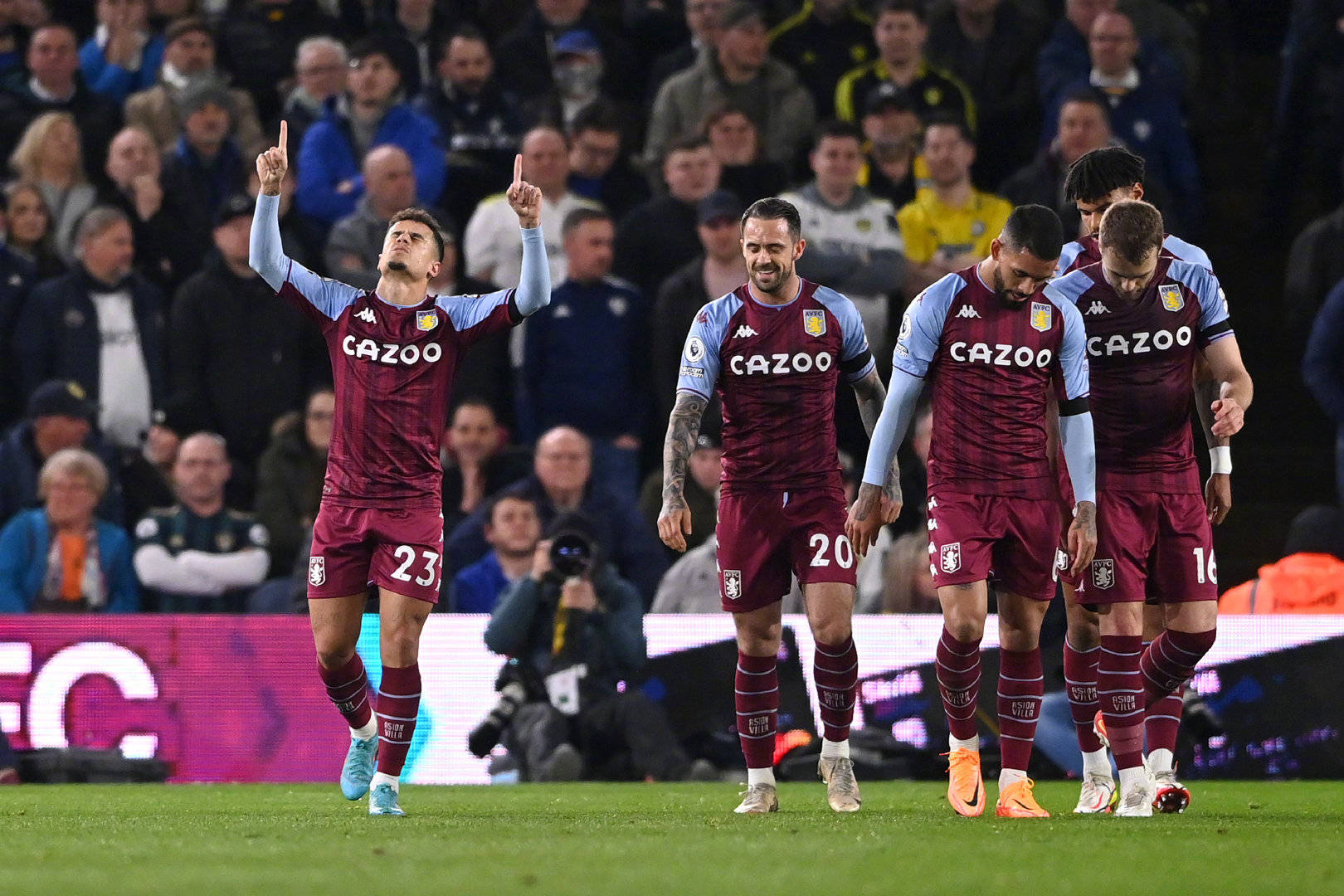 前景显得更 前景显得更